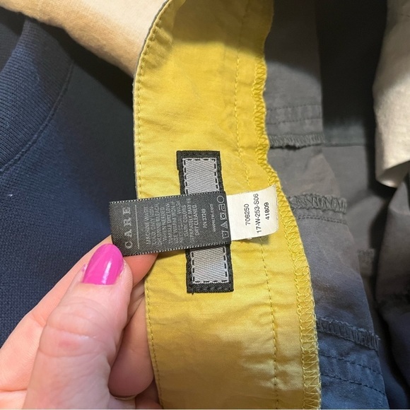 REI long shorts. Women’s size 6. Dark gray. - Picture 12 of 13